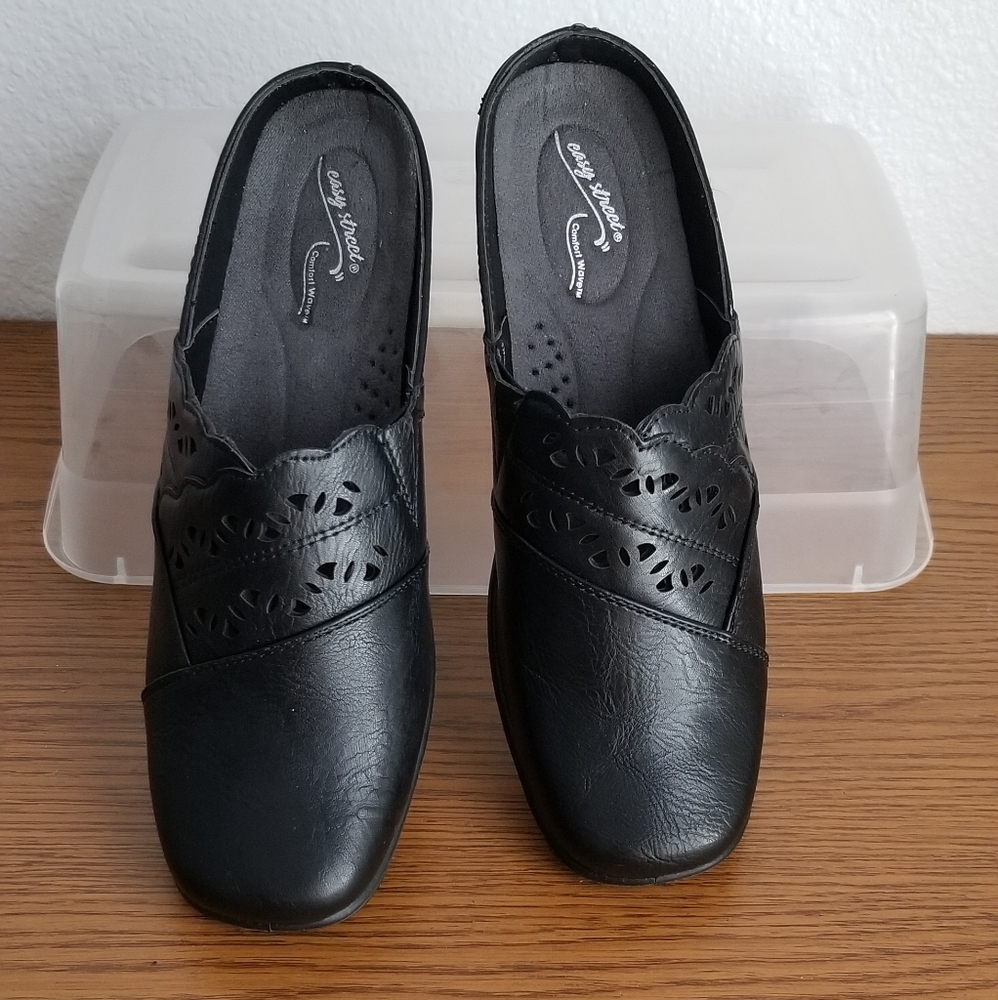 Easy Street mules